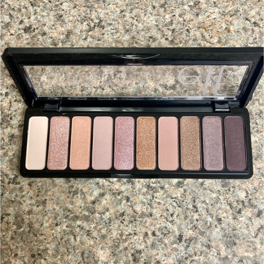 New ⭐️ e.l.f. “Rose Gold” Nude Eyeshadow Palette